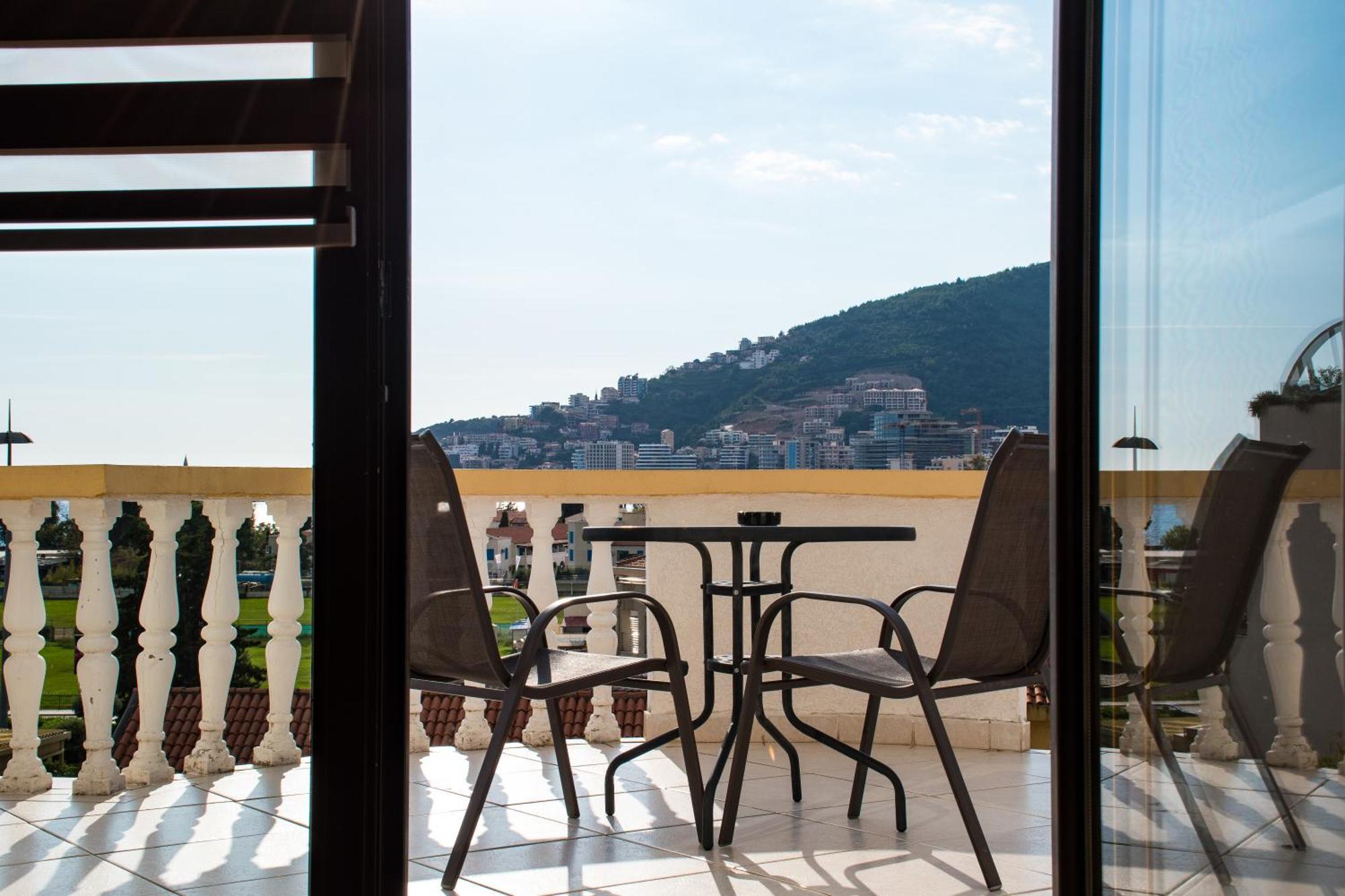 Villa Vojnic Budva Buitenkant foto