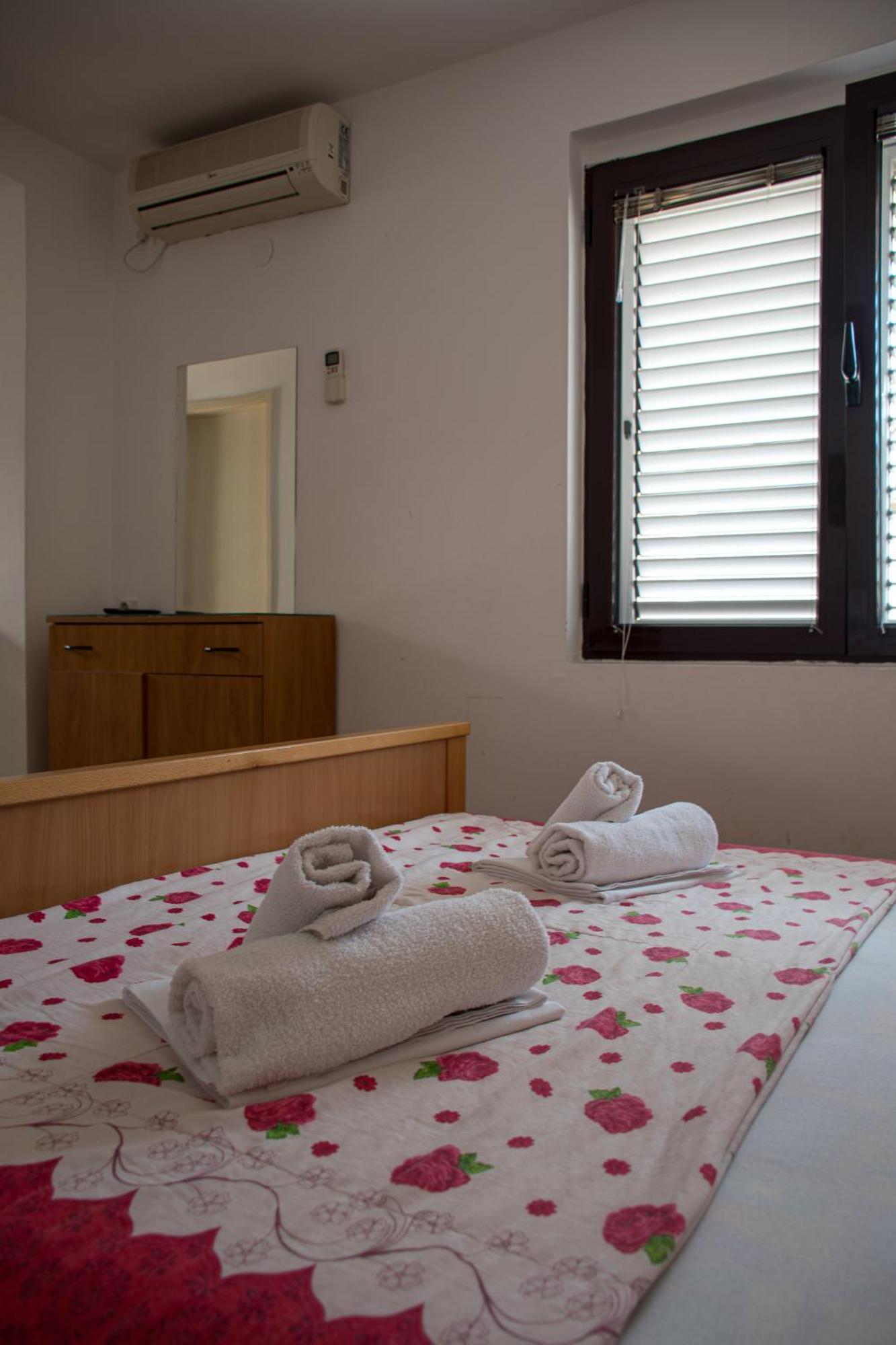 Villa Vojnic Budva Buitenkant foto