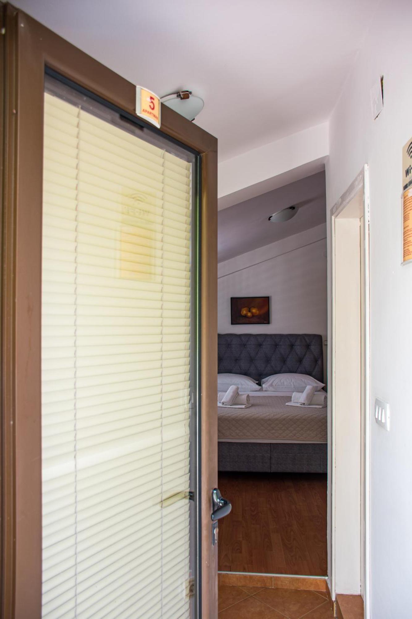 Villa Vojnic Budva Buitenkant foto