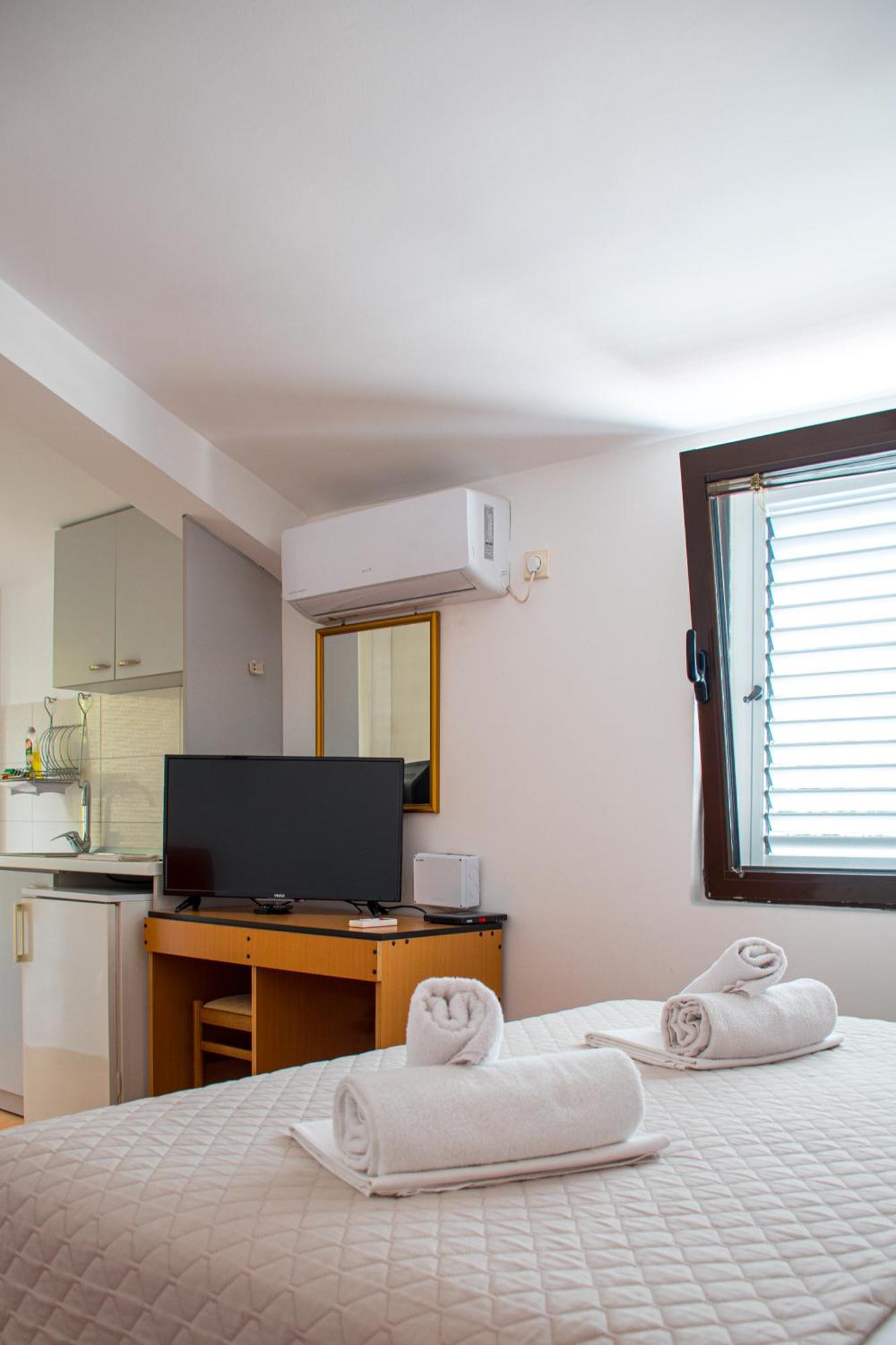 Villa Vojnic Budva Buitenkant foto