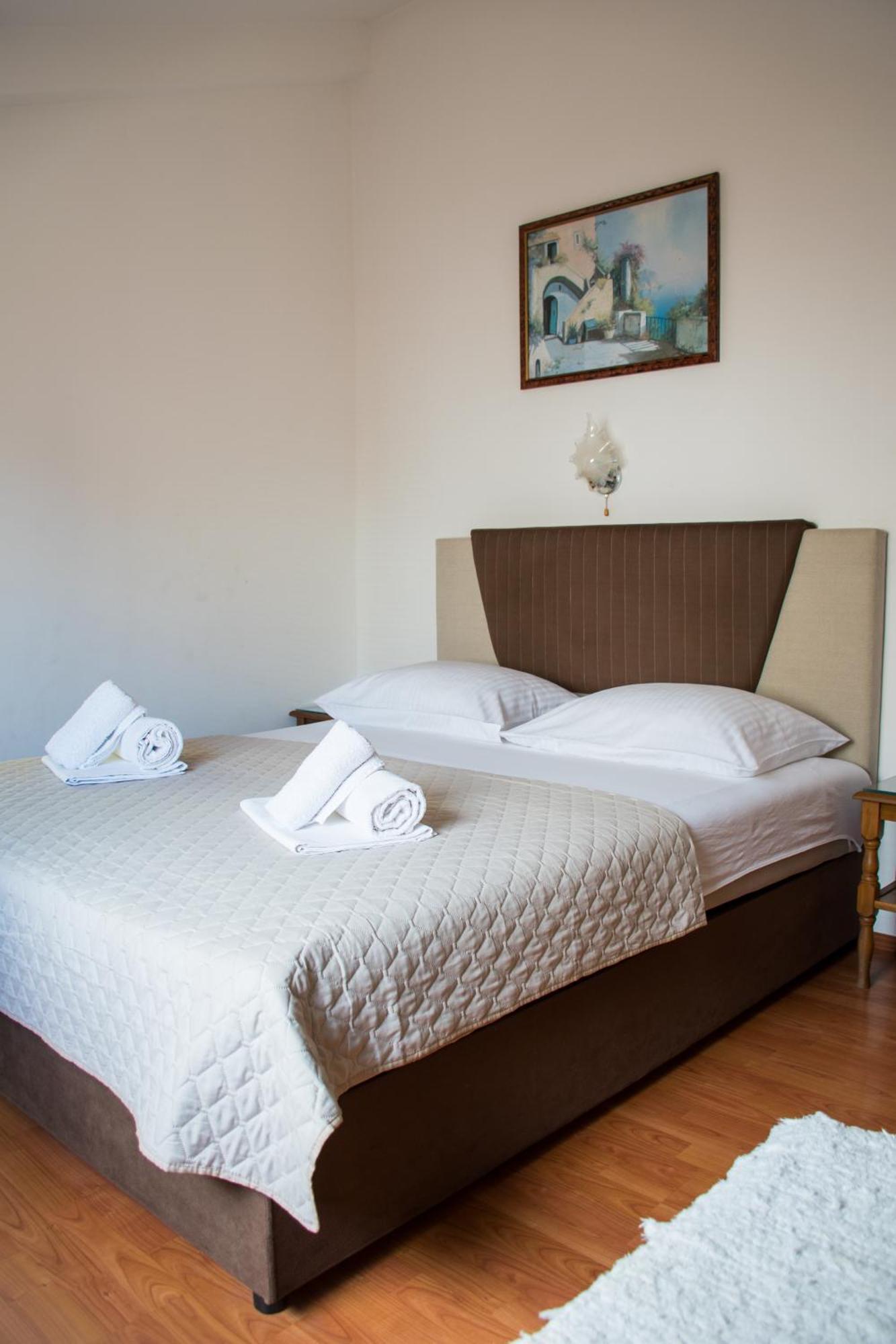 Villa Vojnic Budva Buitenkant foto
